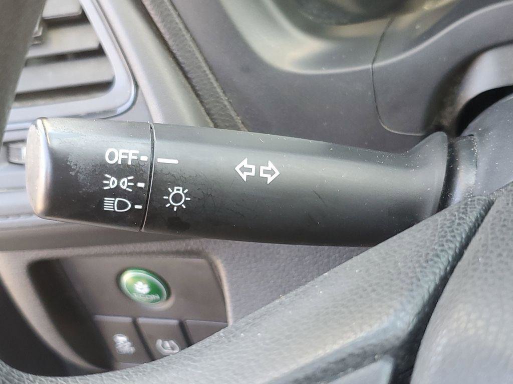 Used 2021 Honda HR-V LX image 15