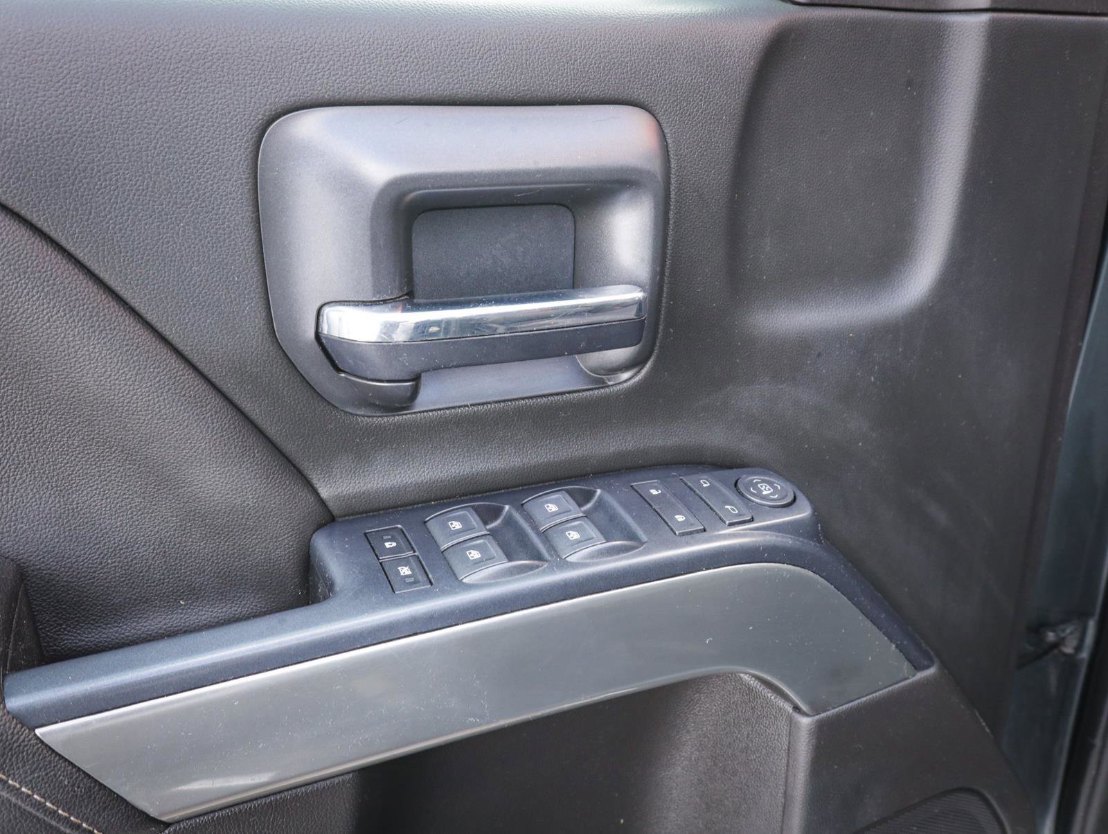 Used 2019 Chevrolet Silverado 1500 LT image 16