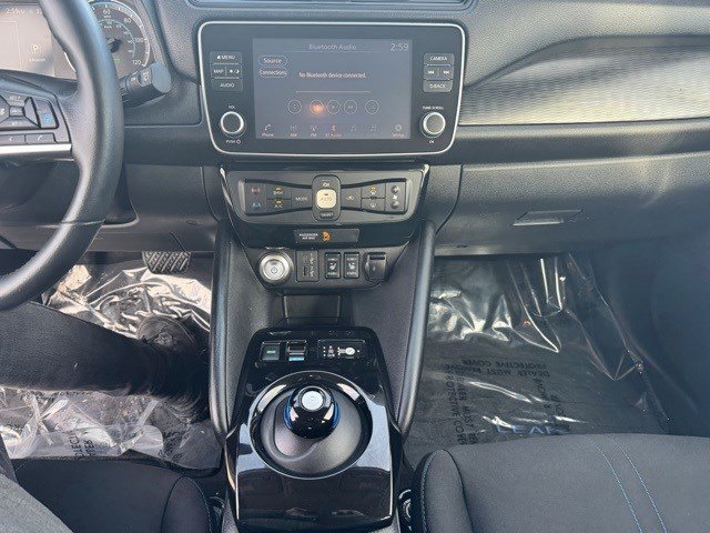 Used 2020 Nissan Leaf SV w/ SV Technology Package image 17