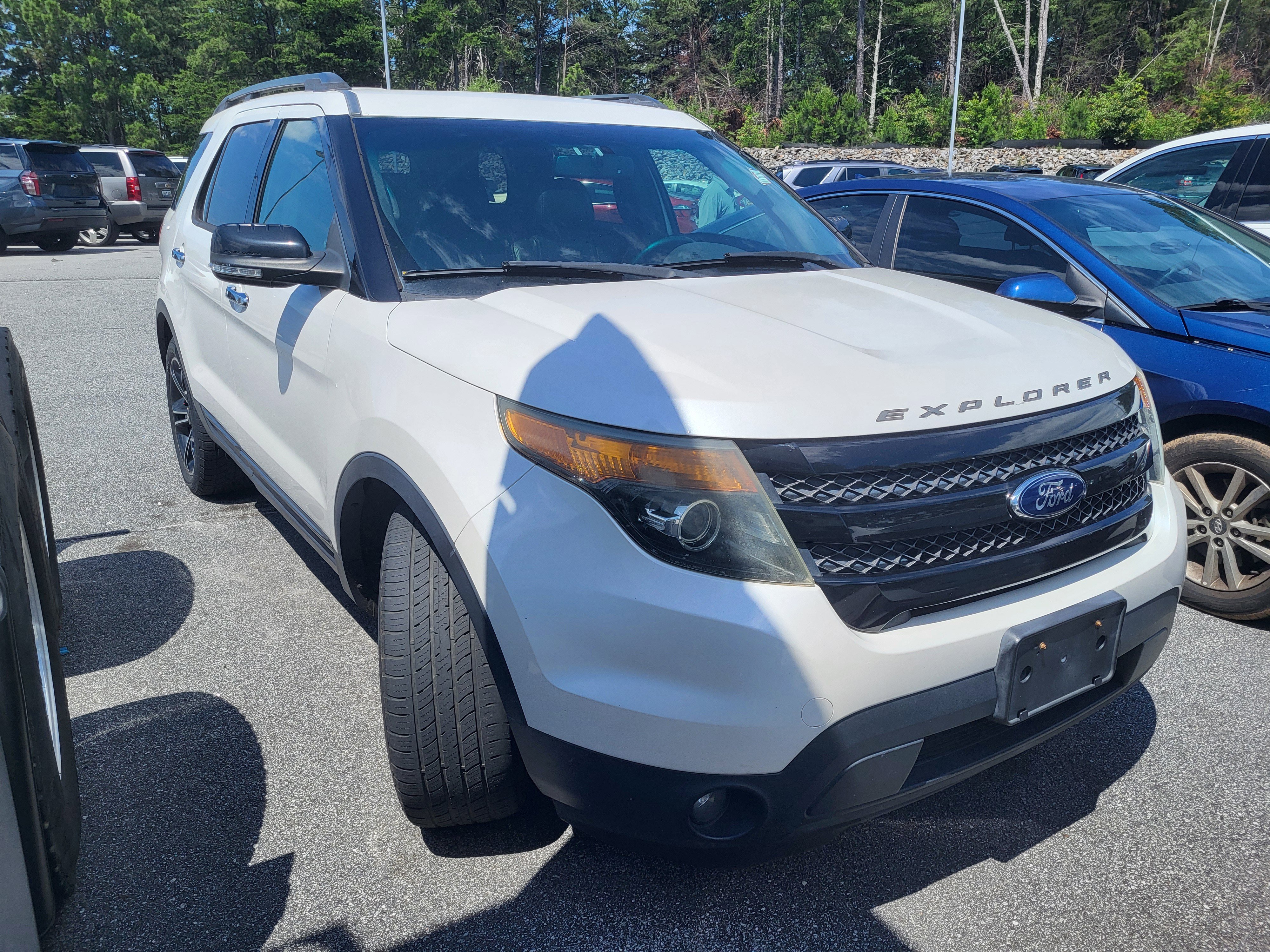 Used 2014 Ford Explorer Sport AWD/4WD image 3