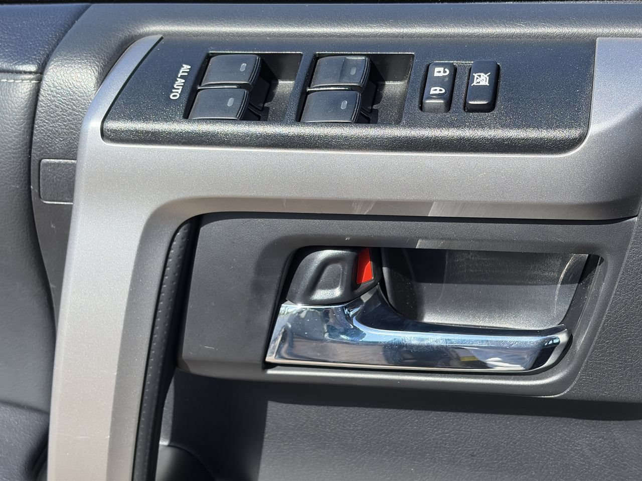 Used 2023 Toyota 4Runner SR5 Premium w/ Moonroof Package RWD image 16