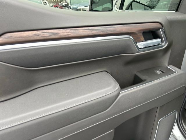 New 2026 GMC Sierra 1500 SLT image 19