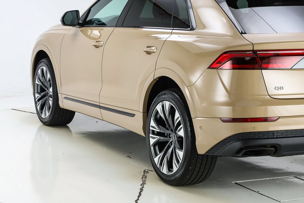 Used 2025 Audi Q8 Premium Plus AWD/4WD image 12