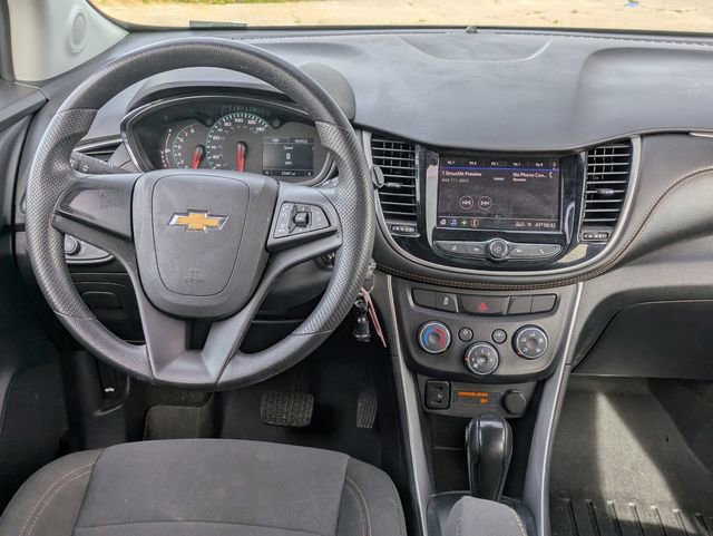 Used 2022 Chevrolet Trax LS image 25