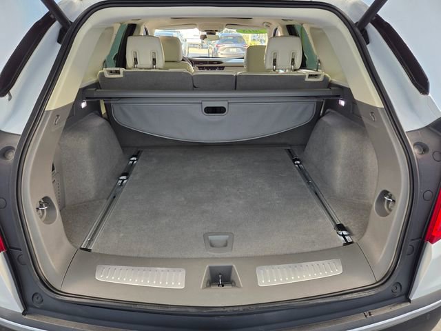 Used 2018 Cadillac XT5 Premium Luxury w/ Driver Assist Package image 16