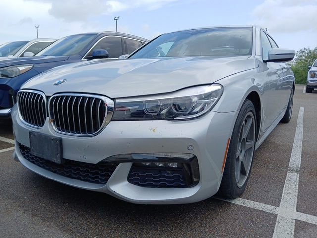 Used 2018 BMW 740i RWD image 5