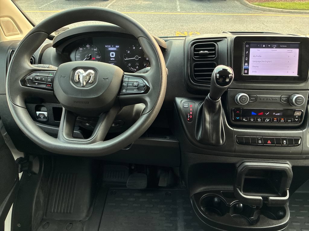 Used 2025 RAM ProMaster 2500 w/ Convenience Group FWD image 17