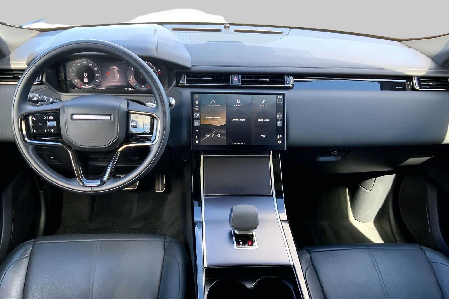 Used 2026 Land Rover Range Rover Velar Dynamic SE AWD/4WD image 15
