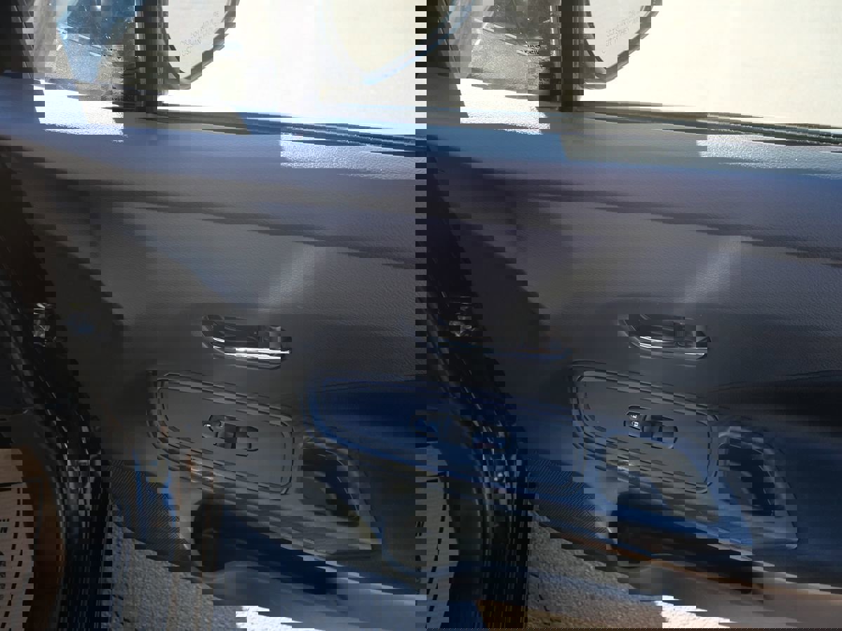 Used 2021 Nissan Versa SV image 18