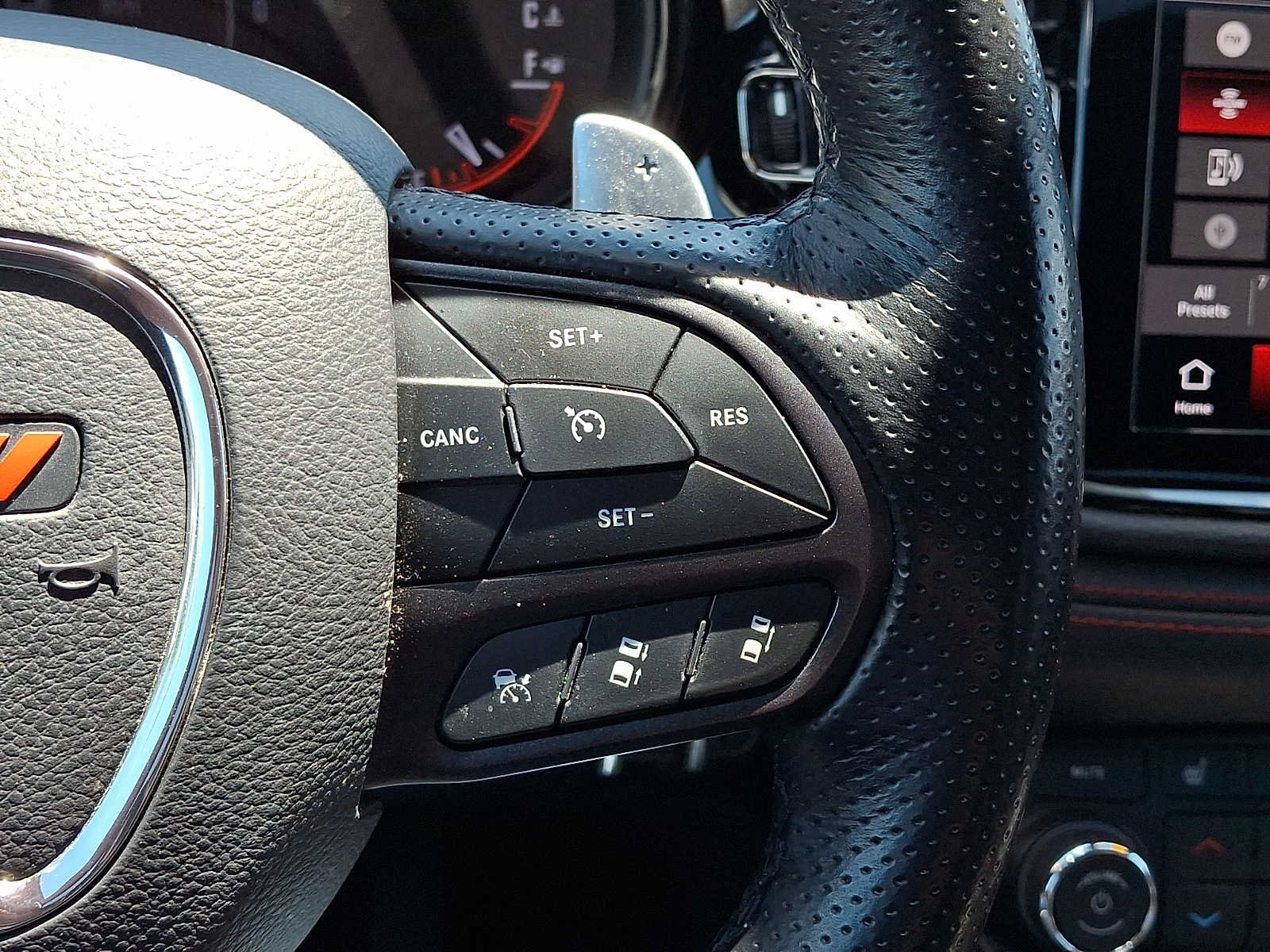 Used 2024 Dodge Durango GT AWD/4WD image 27