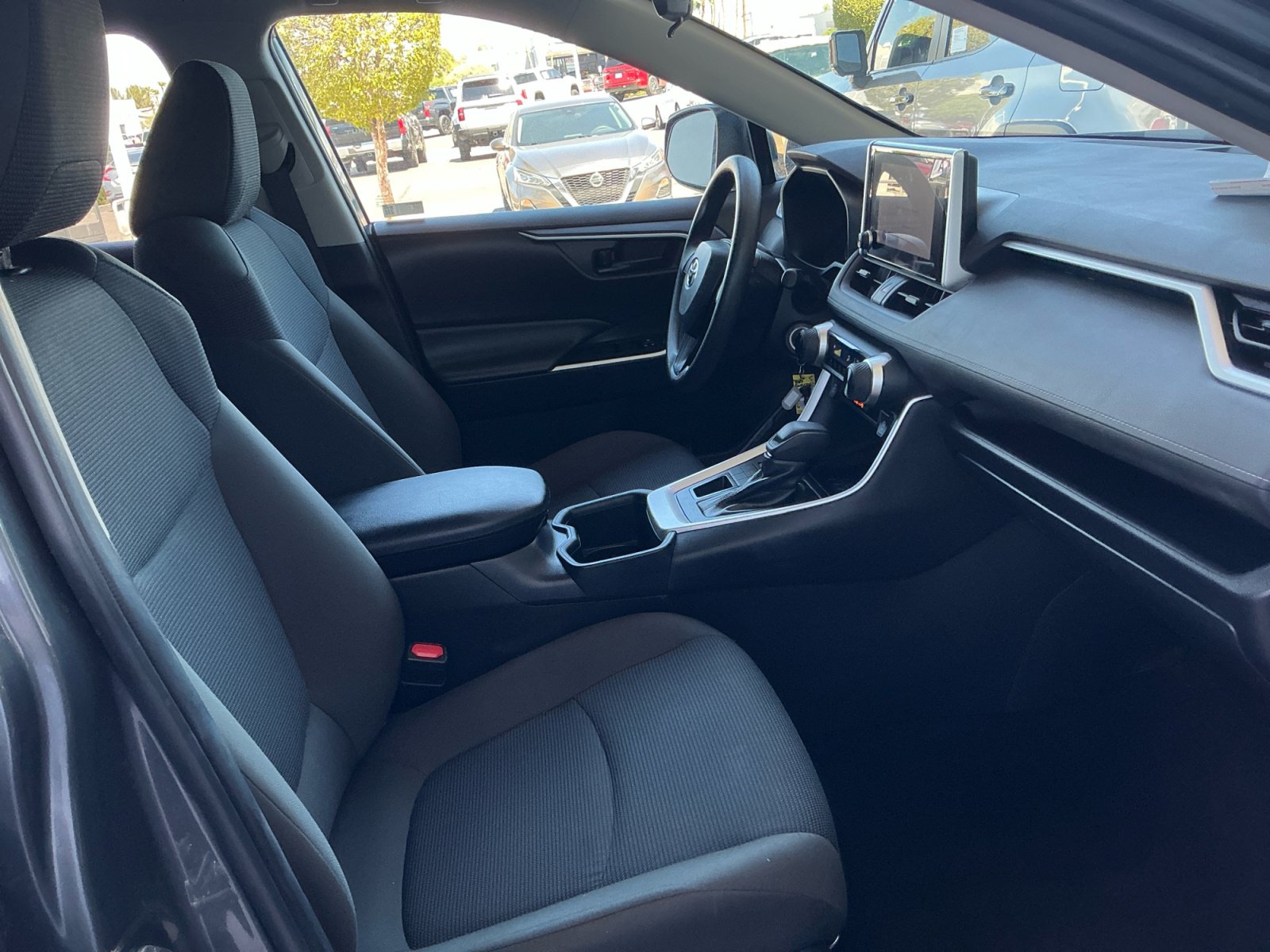 Certified 2025 Toyota RAV4 LE AWD/4WD image 19