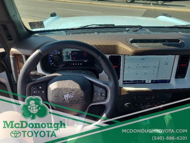 Used 2024 Ford Bronco Heritage Edition AWD/4WD image 30