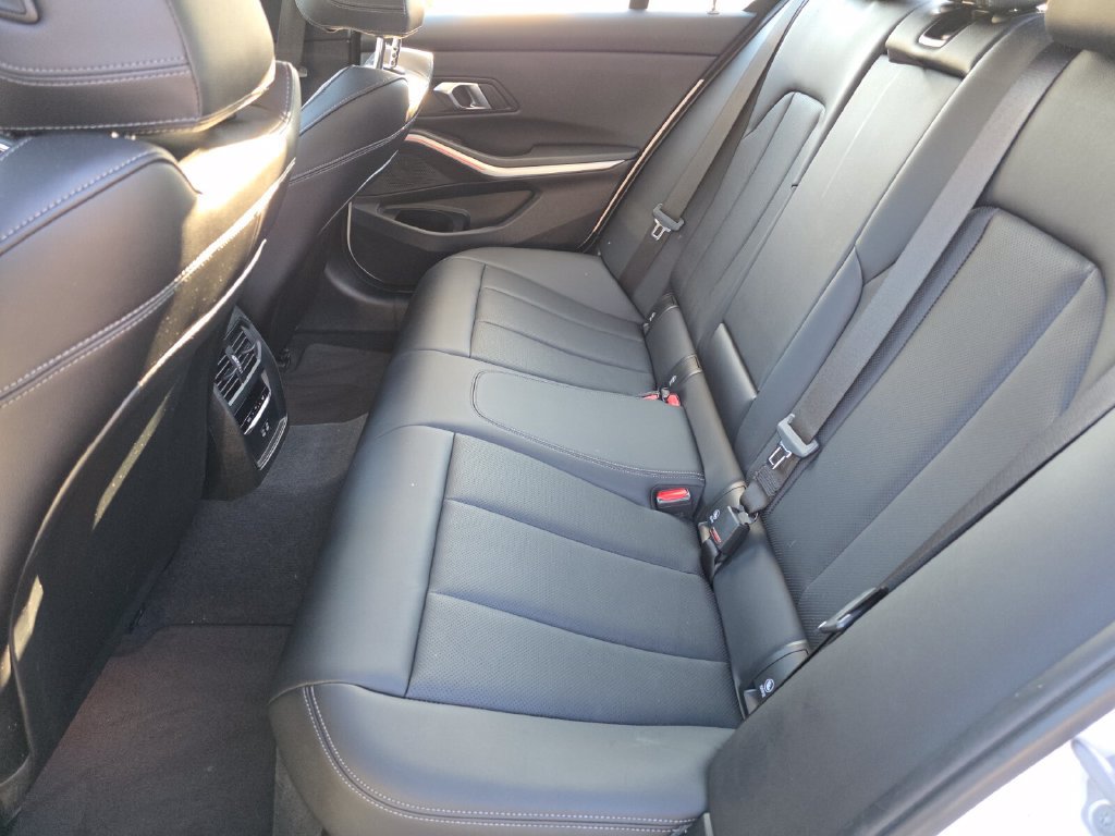 Certified 2024 BMW 330i Sedan w/ Convenience Package RWD image 14
