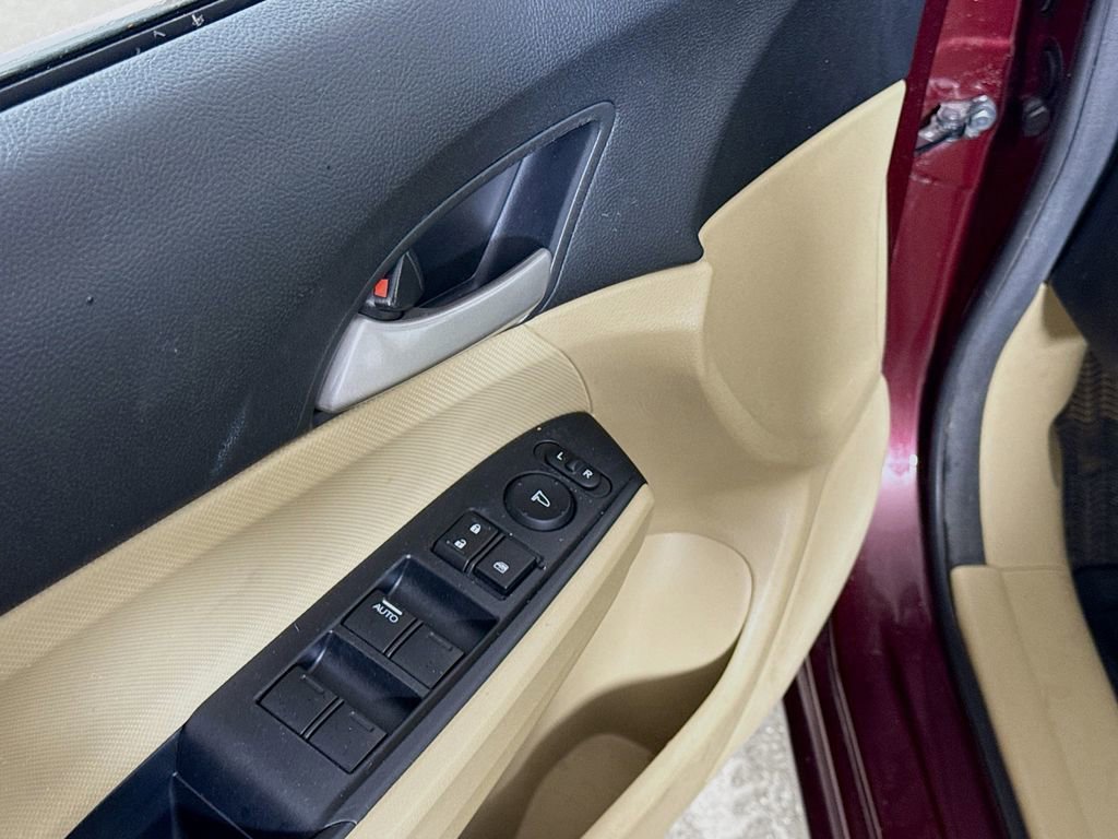 Used 2012 Honda Accord LX image 16