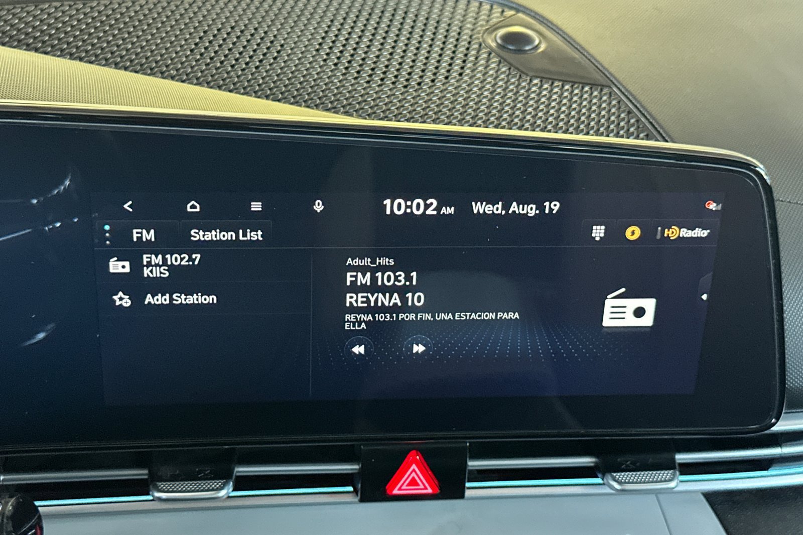 Used 2025 Hyundai Elantra Limited w/ Cargo Package FWD image 17