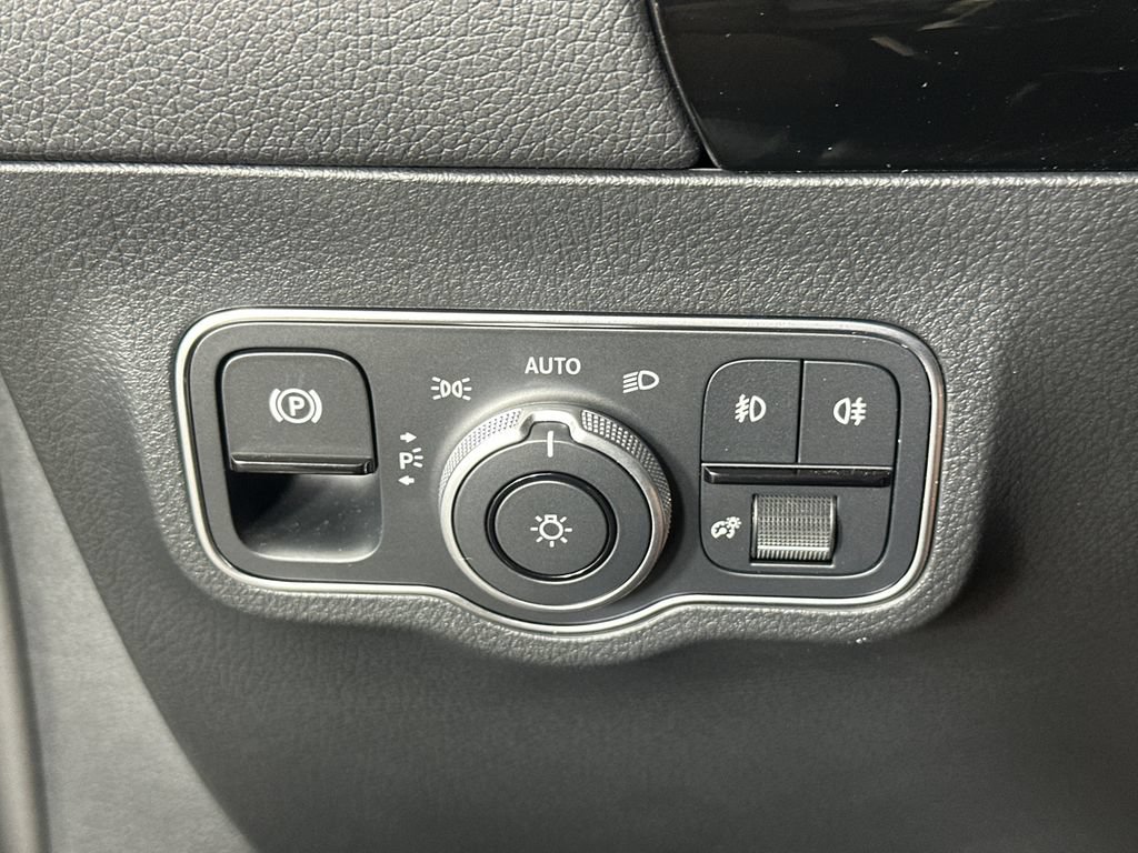 Certified 2026 Mercedes-Benz GLA 250 image 31