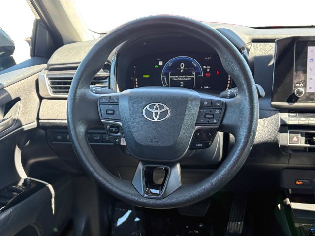 Used 2025 Toyota Camry LE FWD image 15
