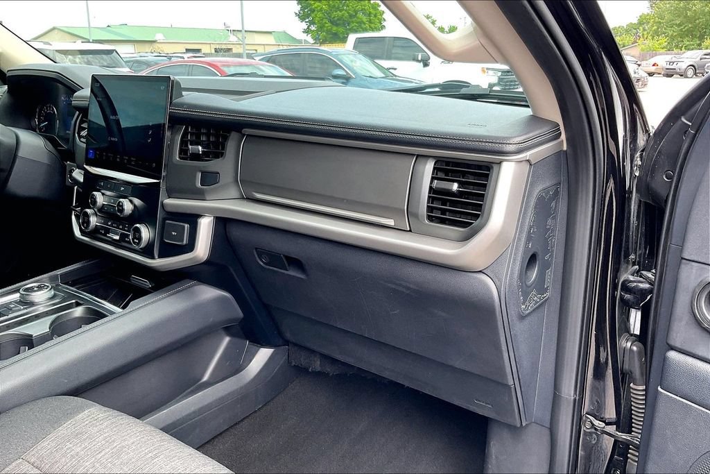 Used 2024 Ford Expedition XLT RWD image 21