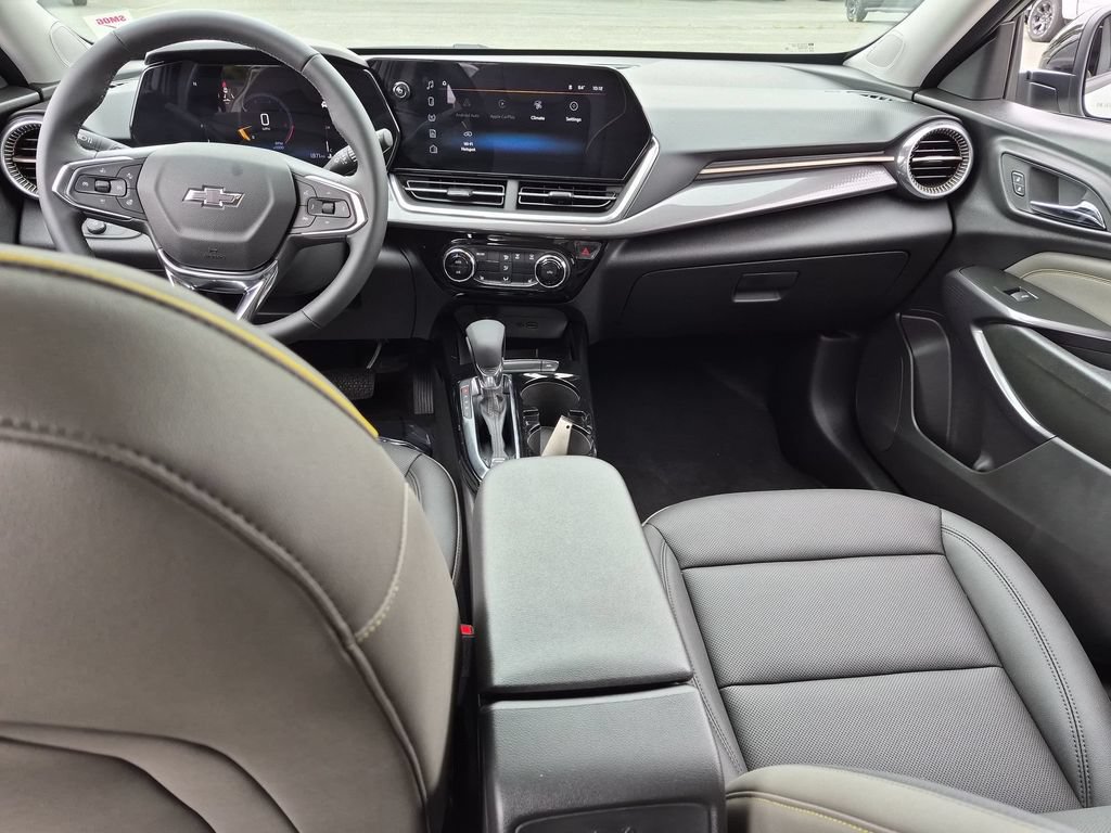 Used 2026 Chevrolet Trax ACTIV w/ Driver Confidence Package FWD image 14