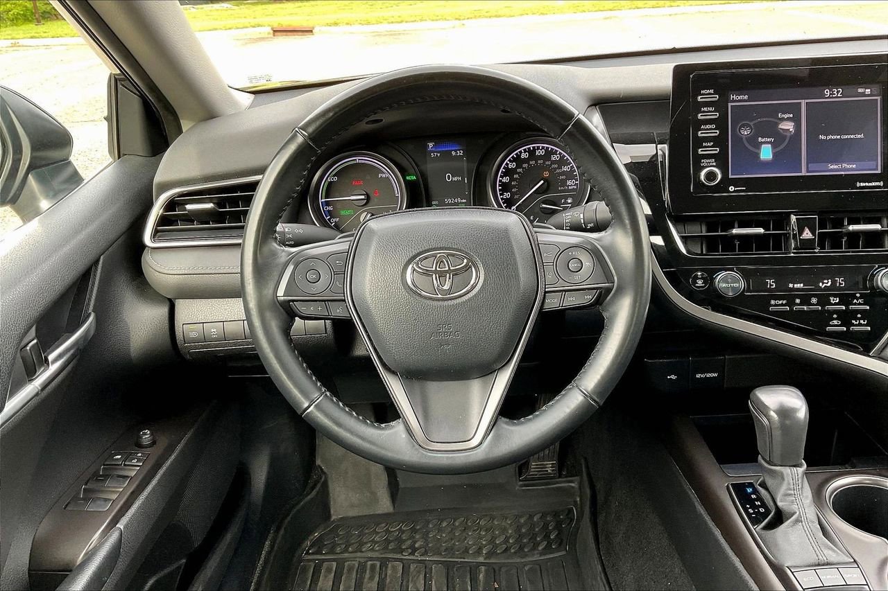 Used 2022 Toyota Camry SE FWD image 10