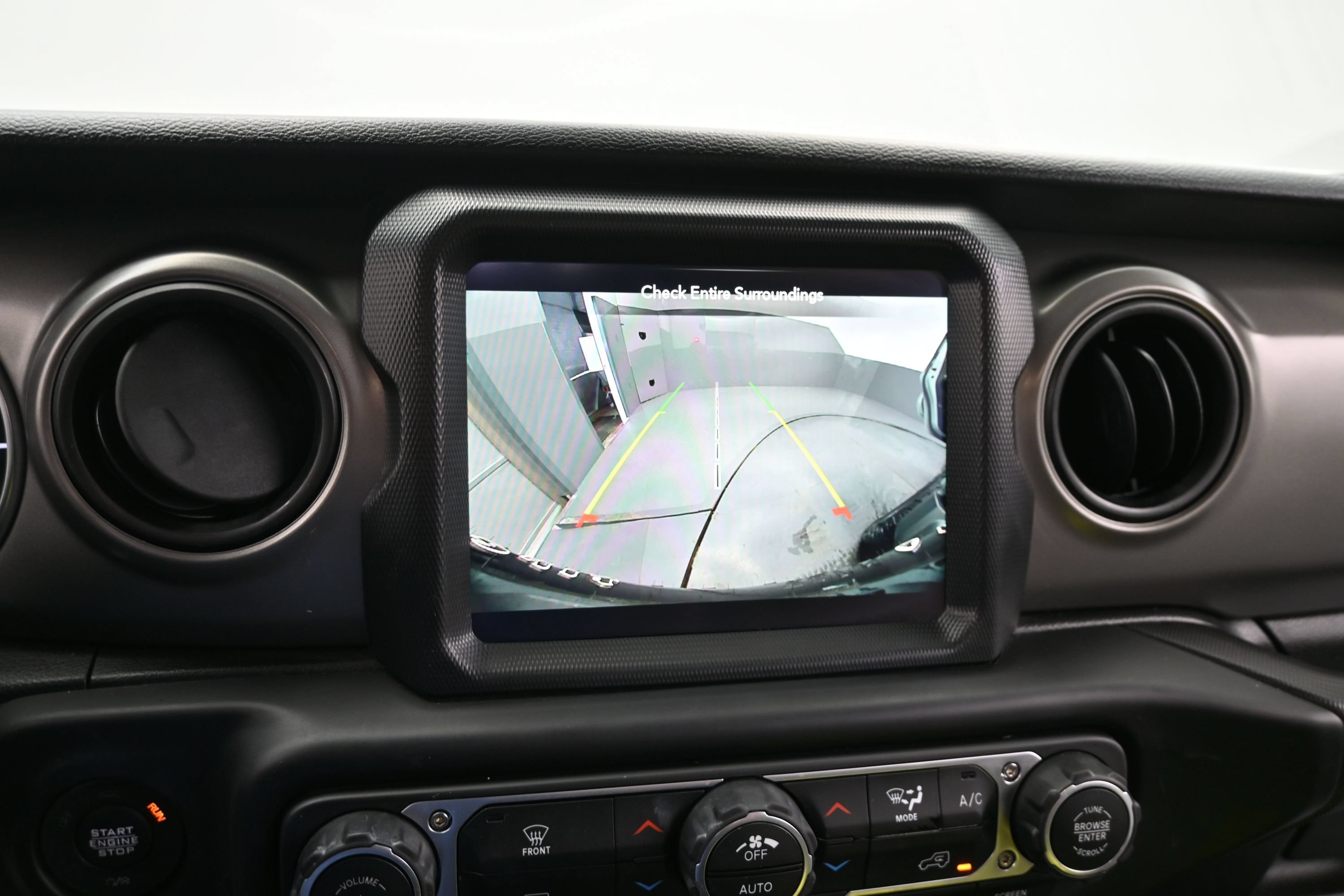 Used 2023 Jeep Wrangler Unlimited w/ 8.4" Radio Group AWD/4WD image 21