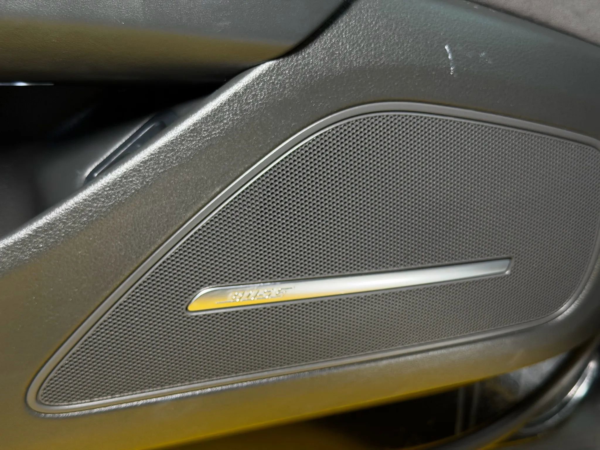 Used 2012 Audi A8 L 4.2 image 36