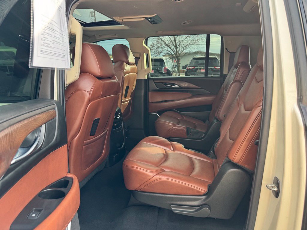Used 2015 Cadillac Escalade ESV Premium AWD/4WD image 11