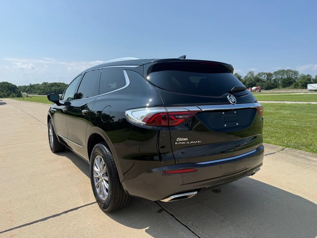 Used 2023 Buick Enclave Essence w/ Trailering Package, 5000 lbs. FWD image 8