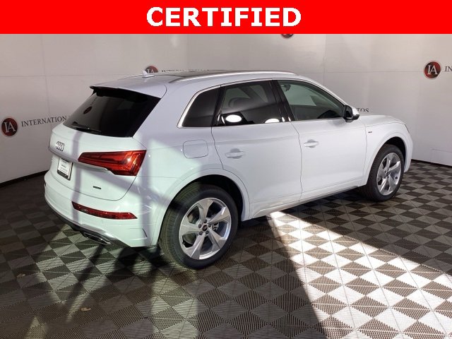 Certified 2025 Audi Q5 2.0T Premium Plus w/ Premium Plus Package image 5