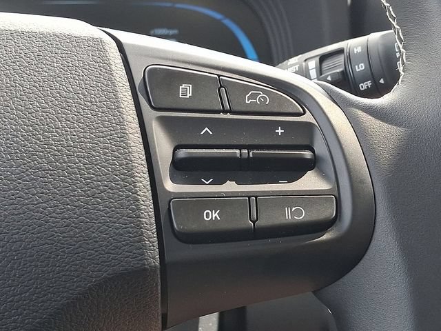Certified 2026 Hyundai Venue SEL FWD image 21