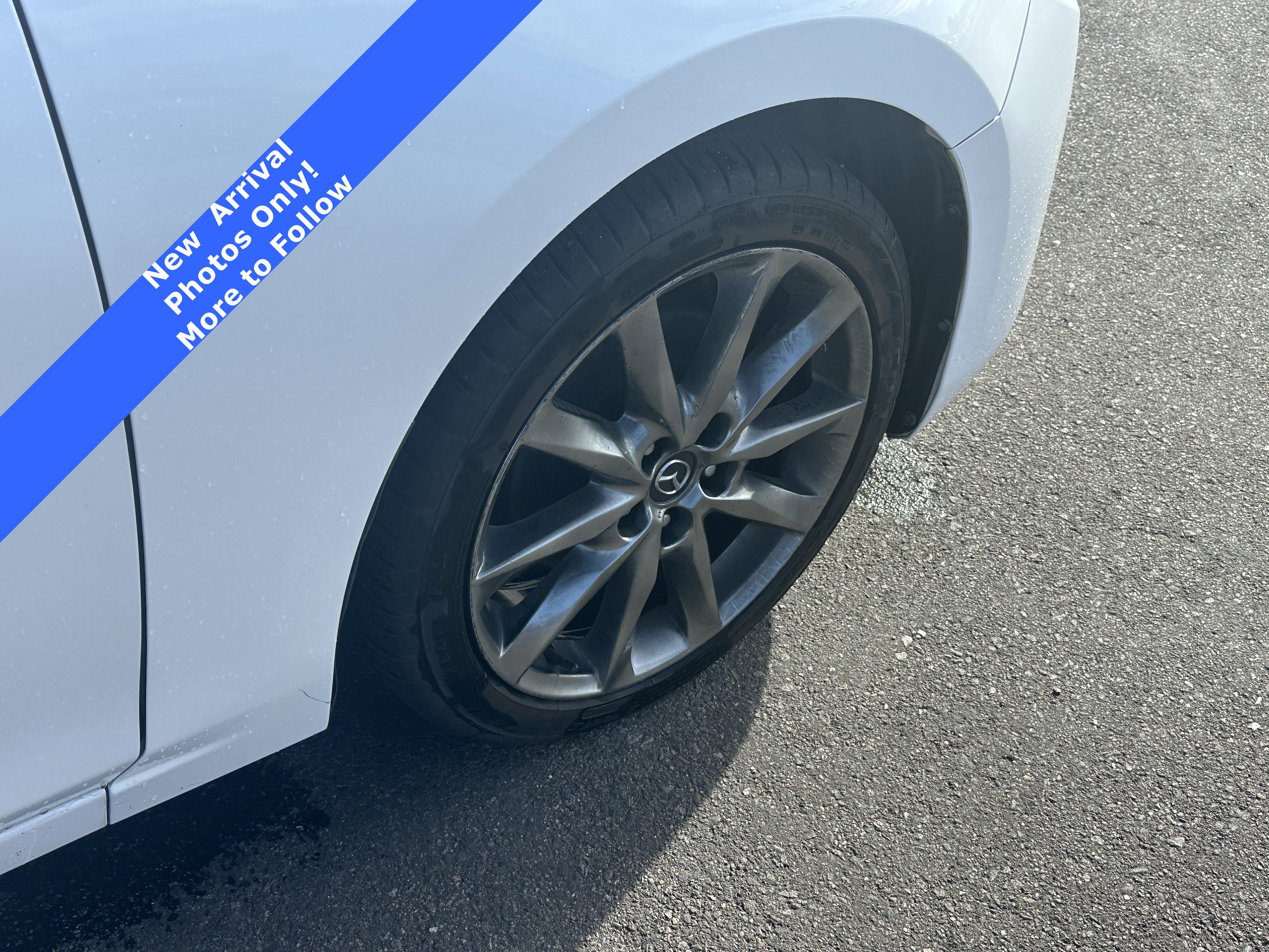 Used 2018 MAZDA MAZDA3 Touring image 12