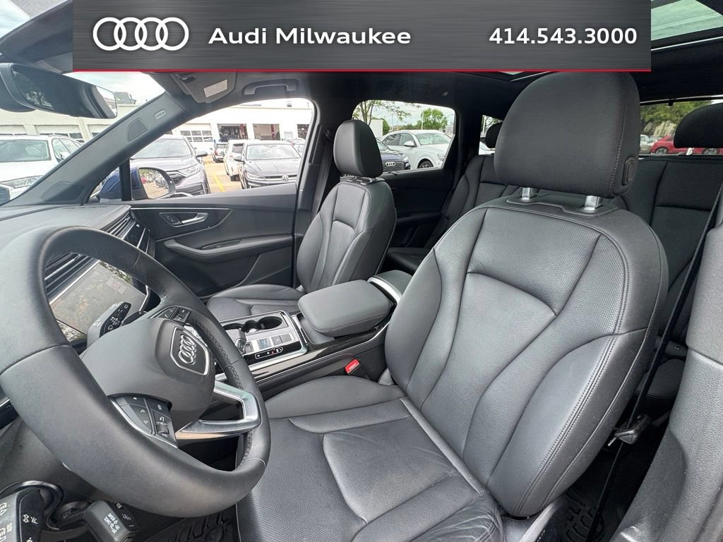 Used 2023 Audi Q7 3.0T Premium Plus w/ Premium Plus Package AWD/4WD image 10