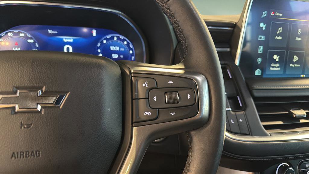 Used 2024 Chevrolet Suburban Z71 w/ Luxury Package image 27