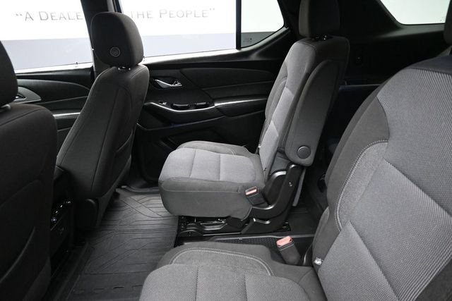 Used 2023 Chevrolet Traverse LT FWD image 24