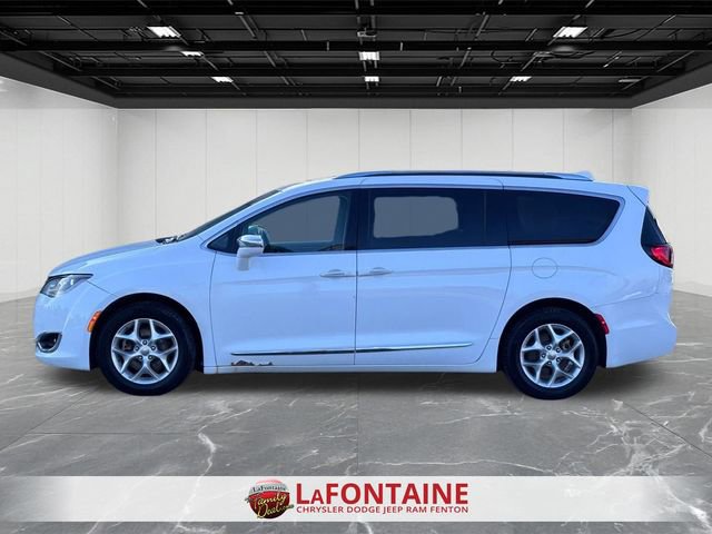 Used 2020 Chrysler Pacifica Limited image 2