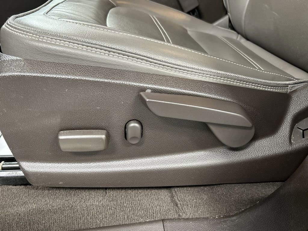 Used 2021 GMC Canyon Denali image 10