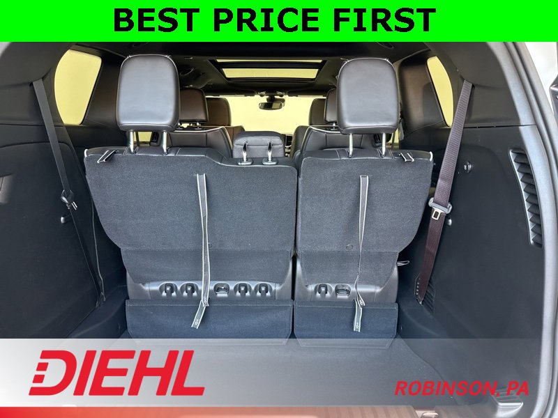 New 2026 Chrysler Pacifica Limited w/ S Appearance Package image 9