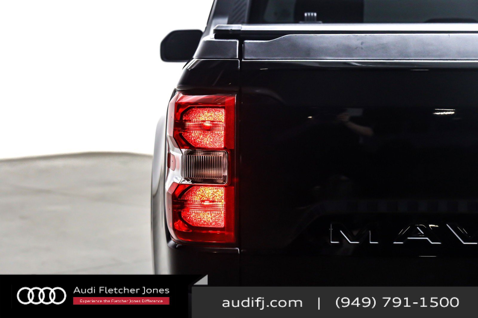 Used 2023 Ford Maverick XL image 16