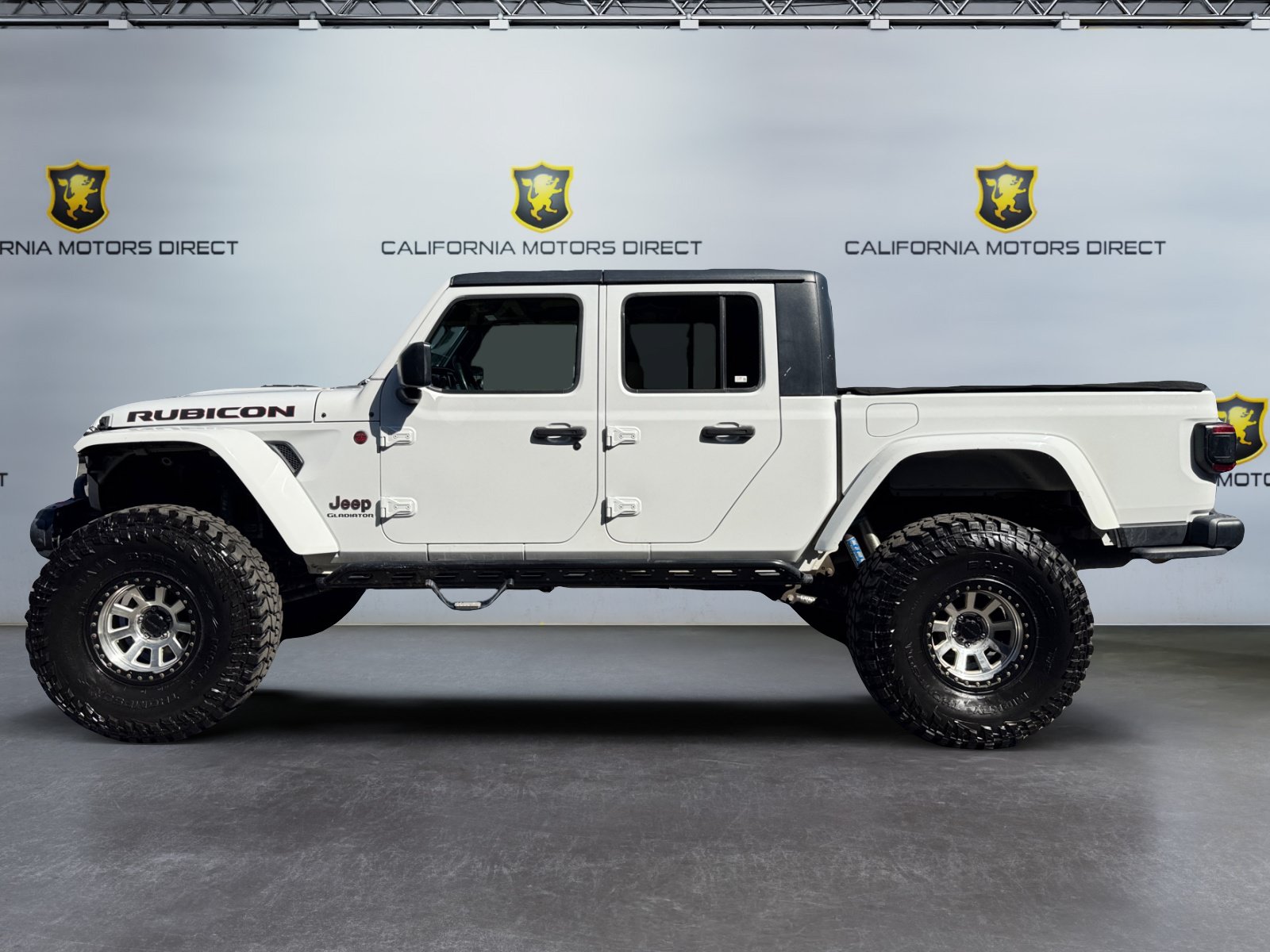 Used 2020 Jeep Gladiator Rubicon AWD/4WD image 2