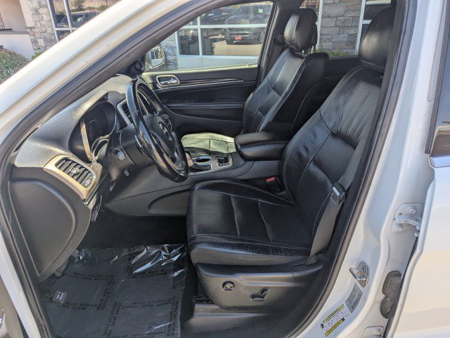 Used 2017 Jeep Grand Cherokee Limited w/ Luxury Group II AWD/4WD image 11