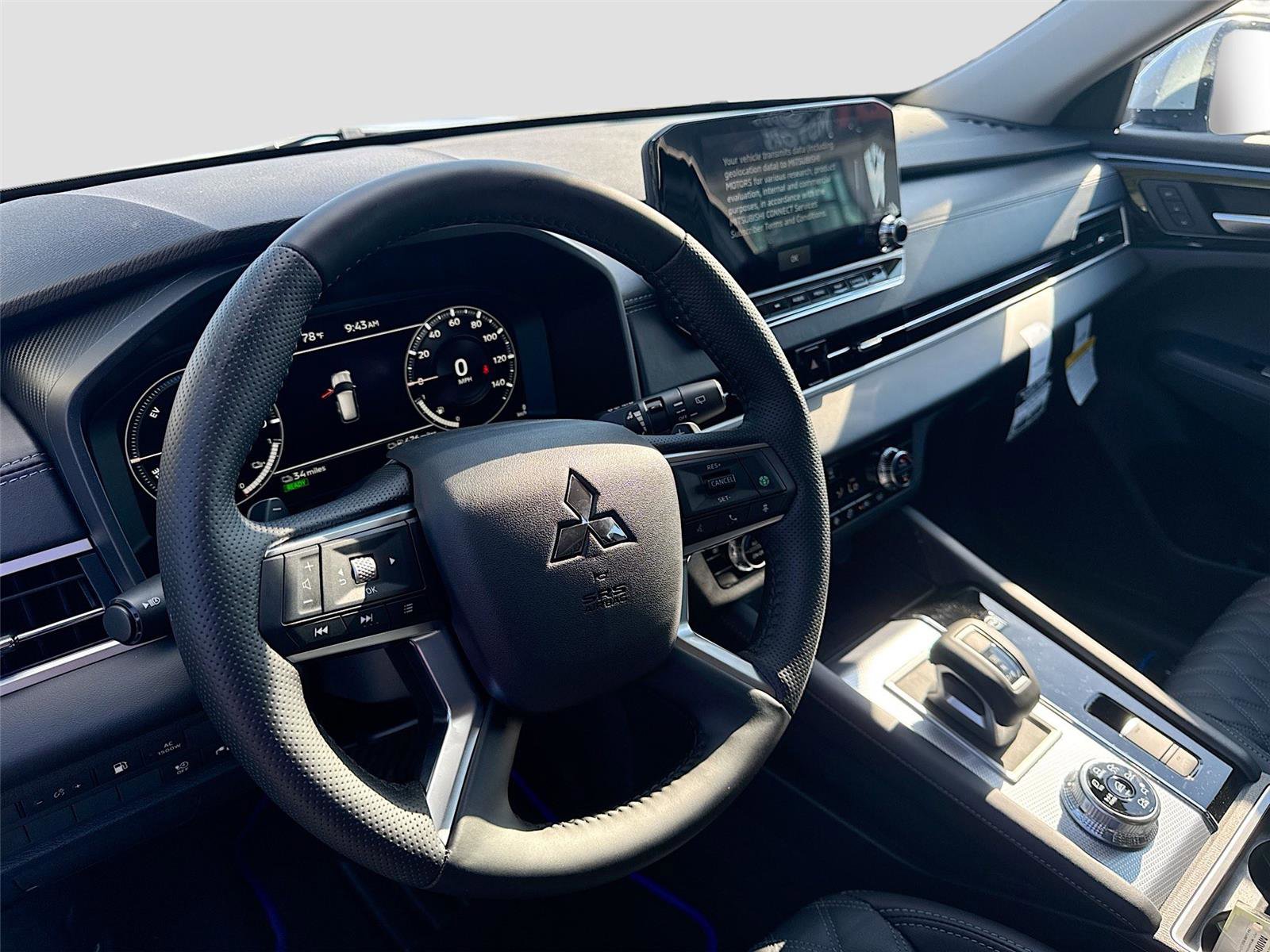 New 2025 Mitsubishi Outlander SEL image 9