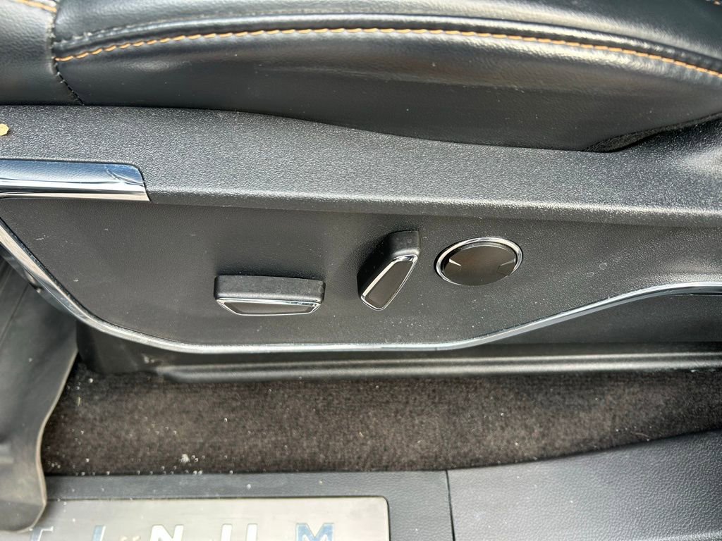 Certified 2022 Ford F150 Platinum w/ Equipment Group 701A High image 17