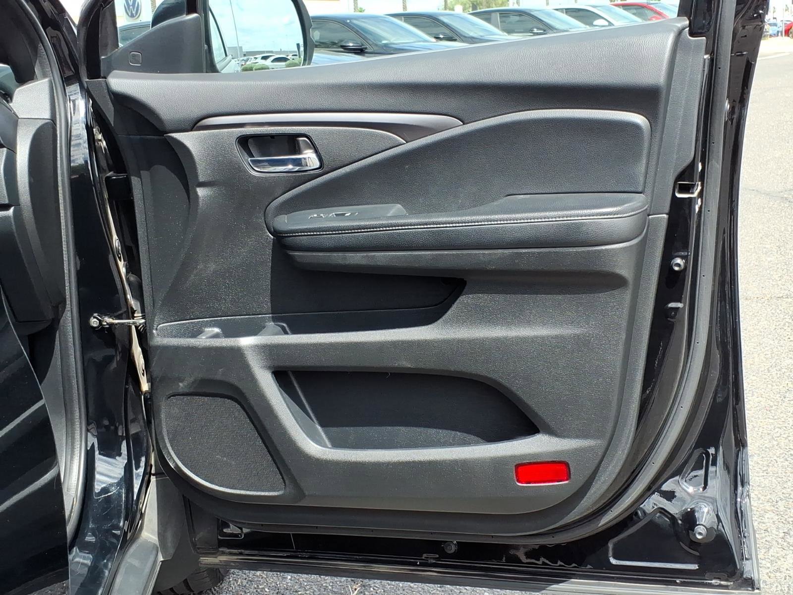 Used 2022 Honda Pilot Sport image 14
