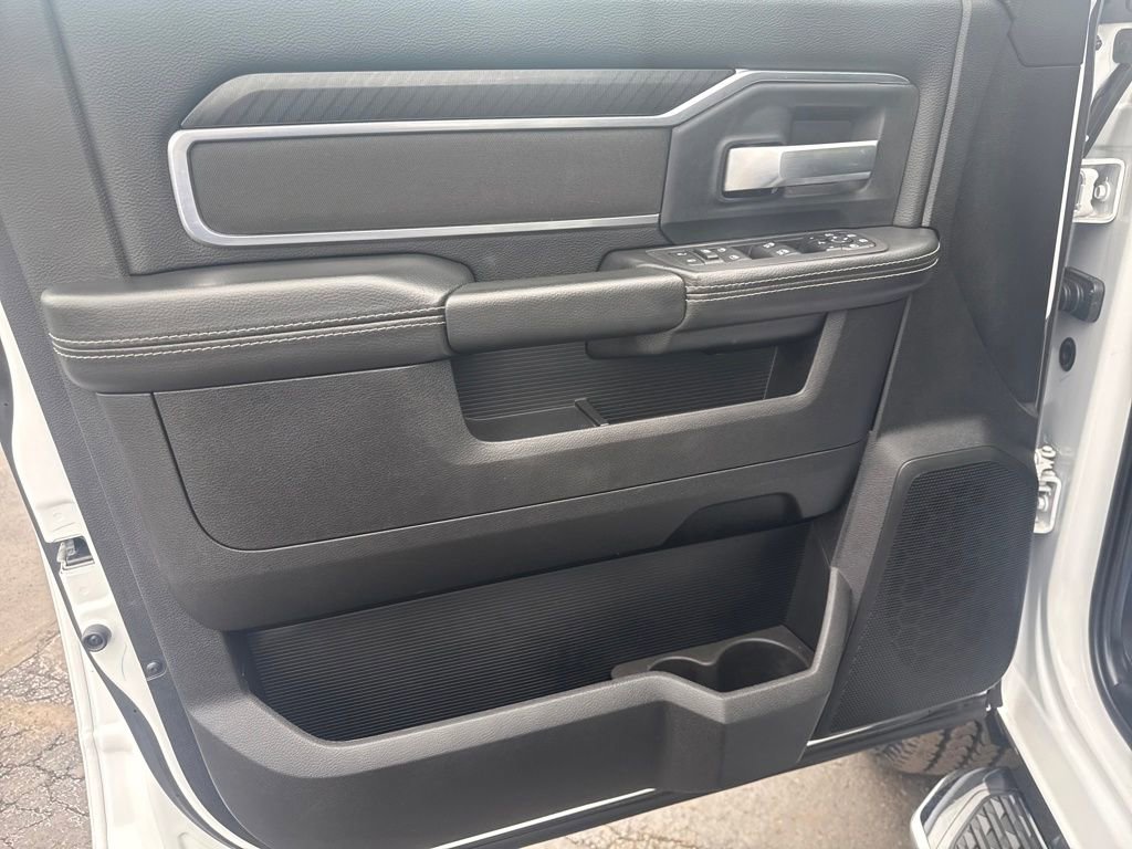 Used 2025 RAM 2500 Big Horn AWD/4WD image 13