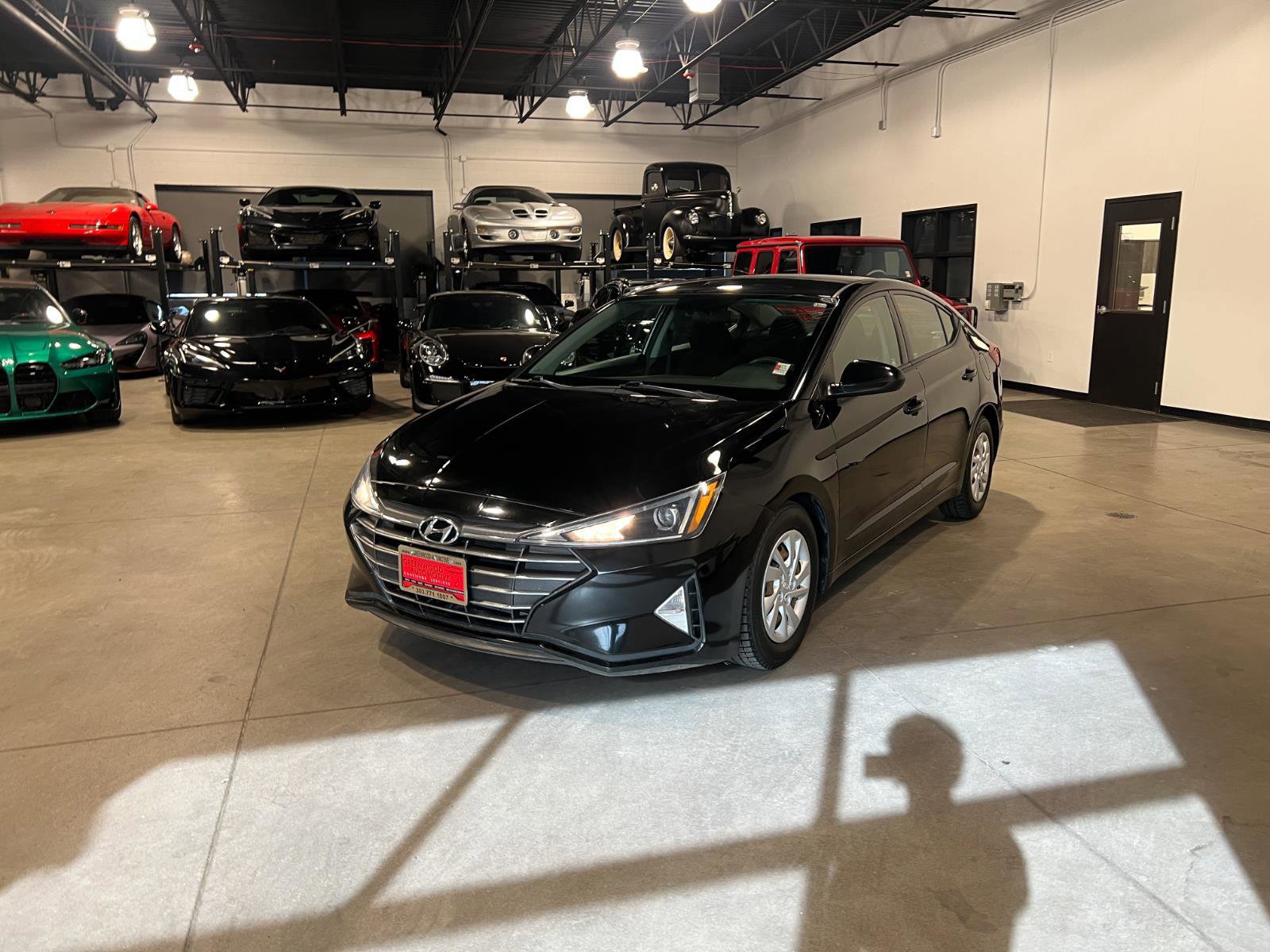 Used 2019 Hyundai Elantra SE w/ Cargo Package FWD image 7