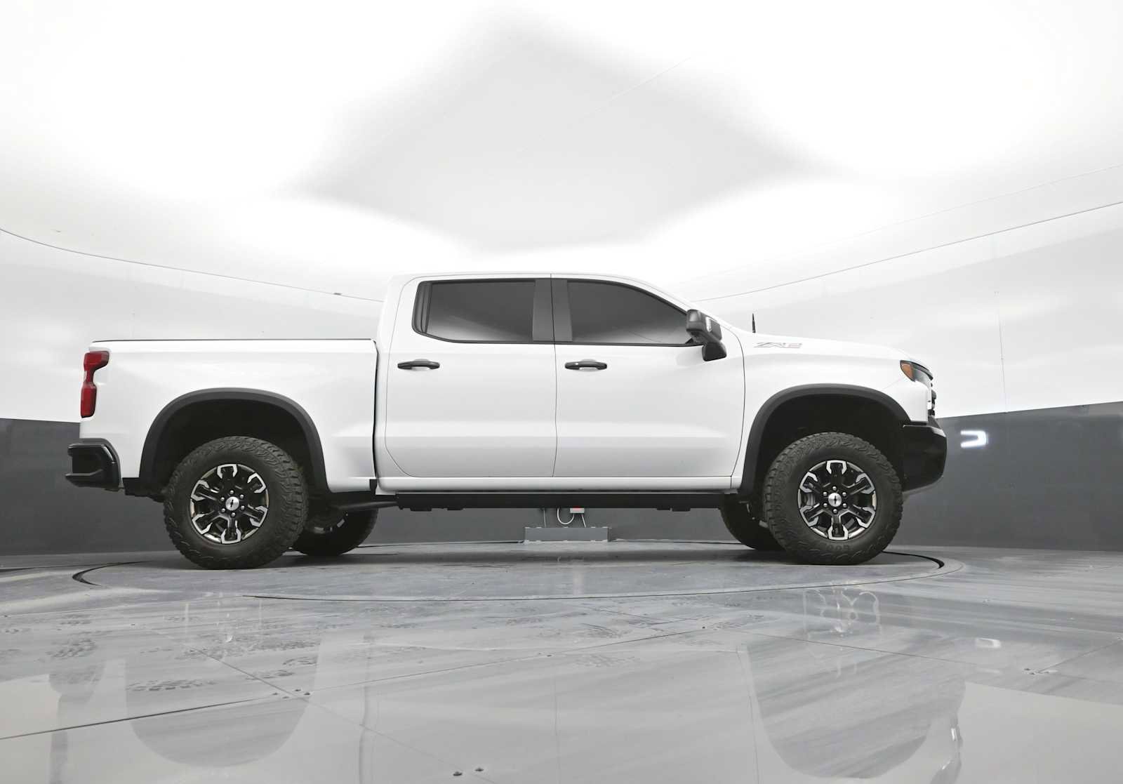 Used 2024 Chevrolet Silverado 1500 ZR2 image 47