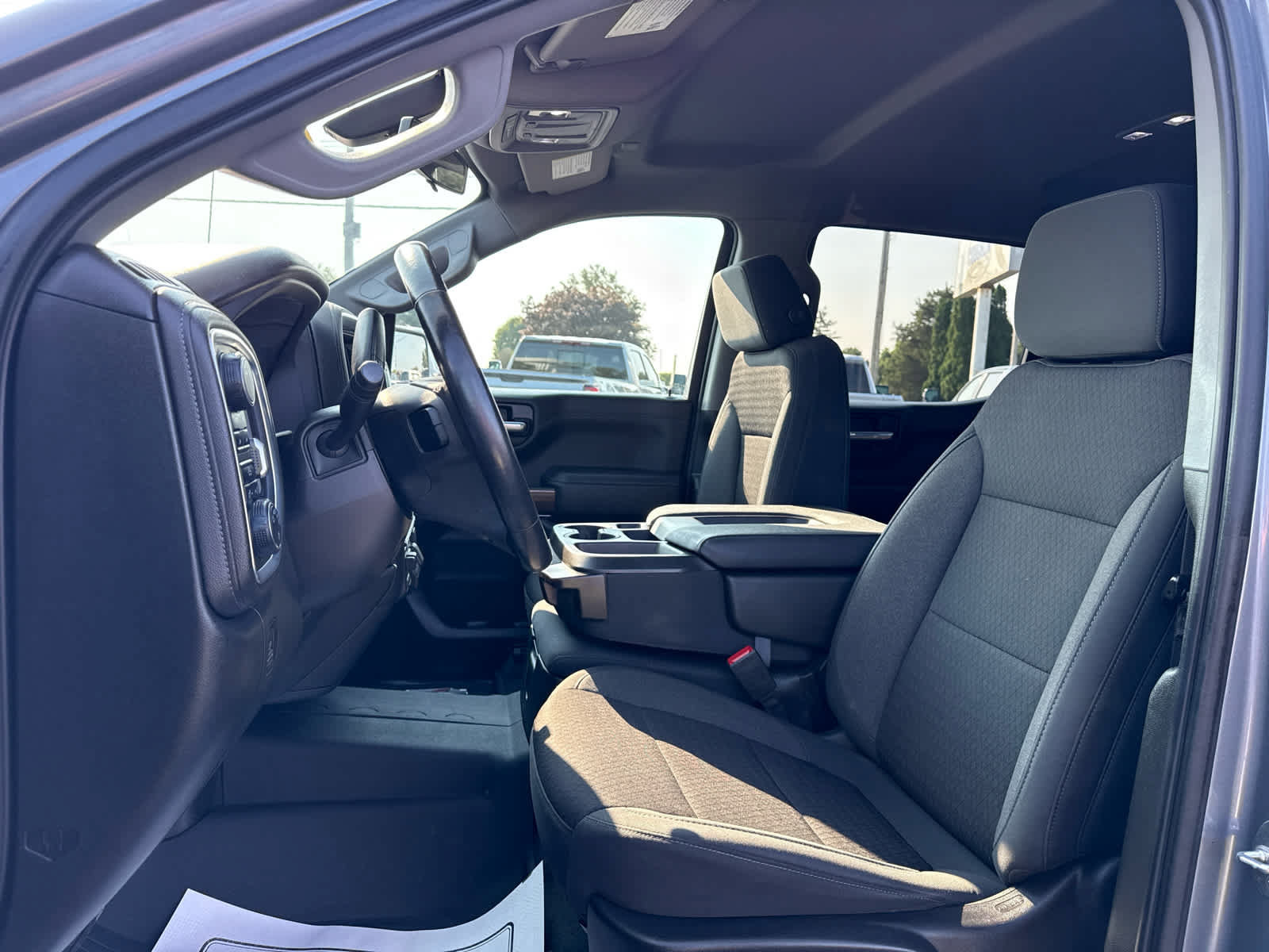 Certified 2022 Chevrolet Silverado 1500 LT AWD/4WD image 11