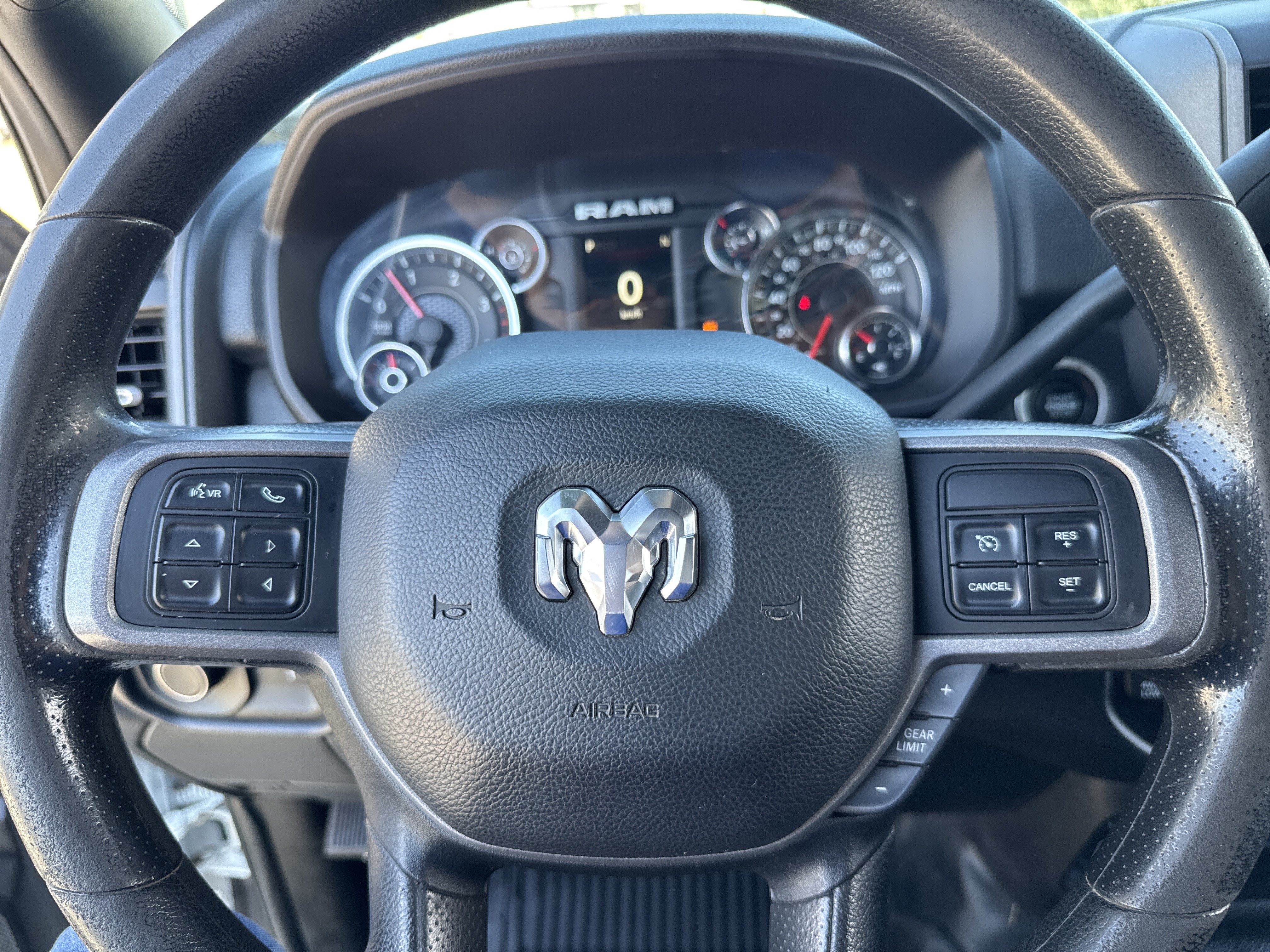 Used 2022 RAM 3500 Tradesman w/ Chrome Appearance Group AWD/4WD image 16
