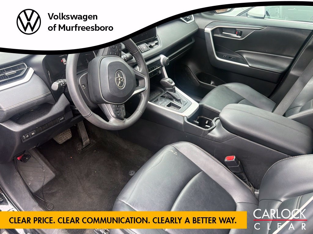 Used 2024 Toyota RAV4 XLE Premium FWD image 4