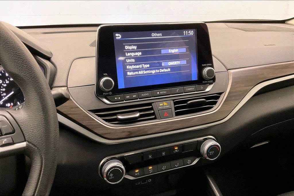 Certified 2024 Nissan Altima 2.5 SV FWD image 4